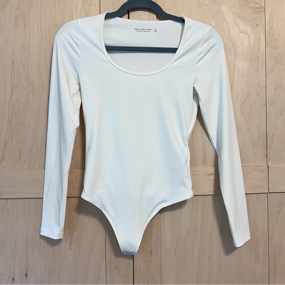 Abercrombie & Fitch Tops - Abercrombie & Fitch Soft A&F Collection white long sleeve body suit size xs
